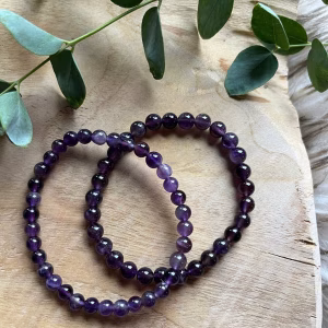 Amethist armband, Amethist armband kopen – stijlvolle edelsteen sieraden, Amethist werking – spirituele betekenis van deze edelsteenarmband