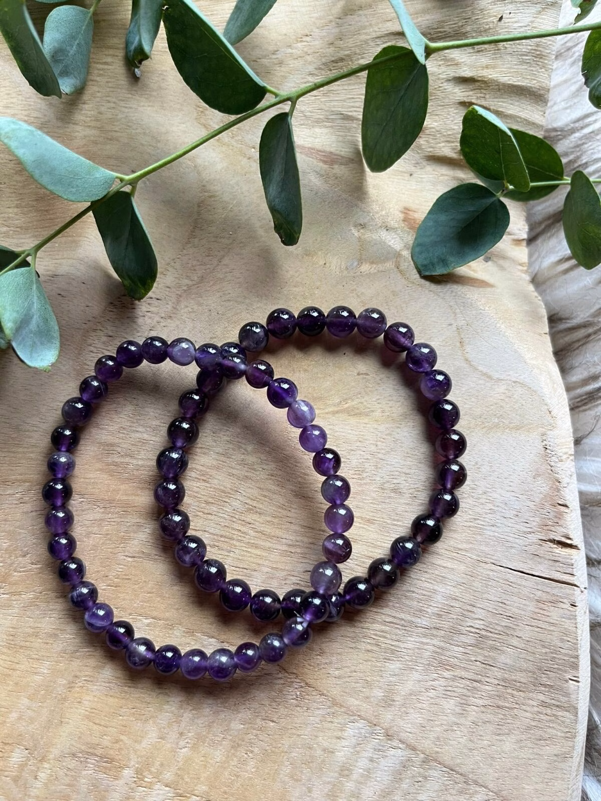 Amethist armband, Amethist armband kopen – stijlvolle edelsteen sieraden, Amethist werking – spirituele betekenis van deze edelsteenarmband