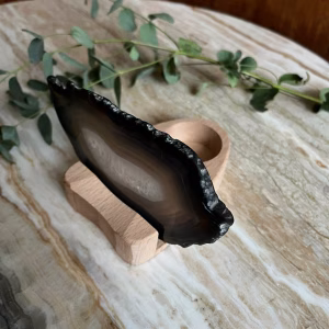 Houten agaatschijf houder met ruimte voor een waxinelichtje