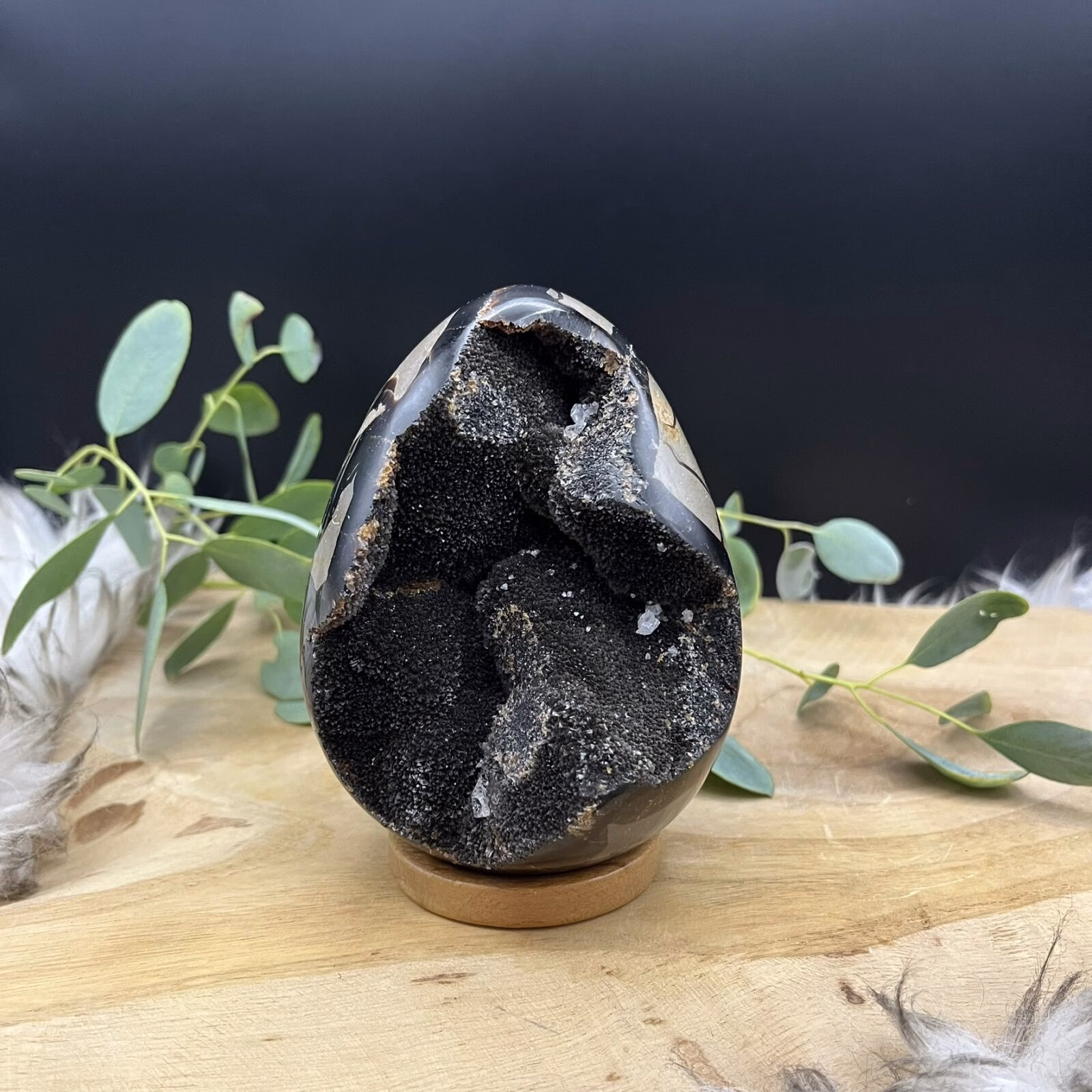 Septarie Ei Draken Ei 815 gram uit Madagaskar, Ruw kristallen Septarie Ei met unieke patronen, Draken Ei steen van 11 cm hoog en 8 cm breed, Septarie fossiel edelsteen in ei-vorm 815 gram, Mystiek Septarie Ei voor kracht en stabiliteit