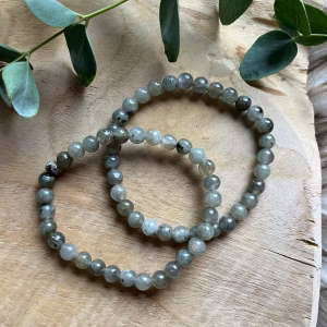 Labradoriet armband – edelsteenarmband met iriserende labradorietkralen, Labradoriet armband kopen – krachtige edelsteen sieraden, Labradoriet armband, Labradoriet kogelarmband