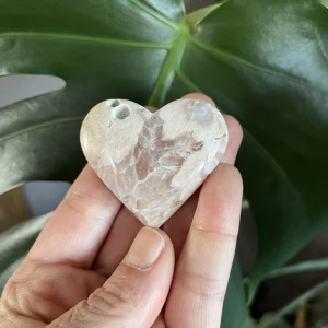Roze Amethist Hartje, Pink Amethist Heart, Roze Amethist Hart, Roze Amethist hart met kristallen