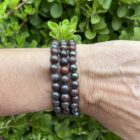 Regenboog jaspis armband 6 mm met natuurlijke aardetinten en handgemaakt design, Kleurrijke armband van regenboog jaspis met elastisch koord voor een comfortabele pasvorm, Armband van regenboog jaspis stenen die balans en bescherming bevordert, Stijlvolle regenboog jaspis armband voor dagelijks gebruik of spirituele ondersteuning, Handgemaakte regenboog jaspis armband met unieke patronen in elke steen