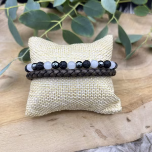 Majestic Grey armband met agaat lava en hematiet, Stoere leren armband 21,5–23 cm met grijze edelstenen, Spirituele armband voor aarding en stabiliteit, Herenarmband met lavasteen hematiet en roestvrijstalen sluiting, Grijze armband die kracht en innerlijke balans symboliseert