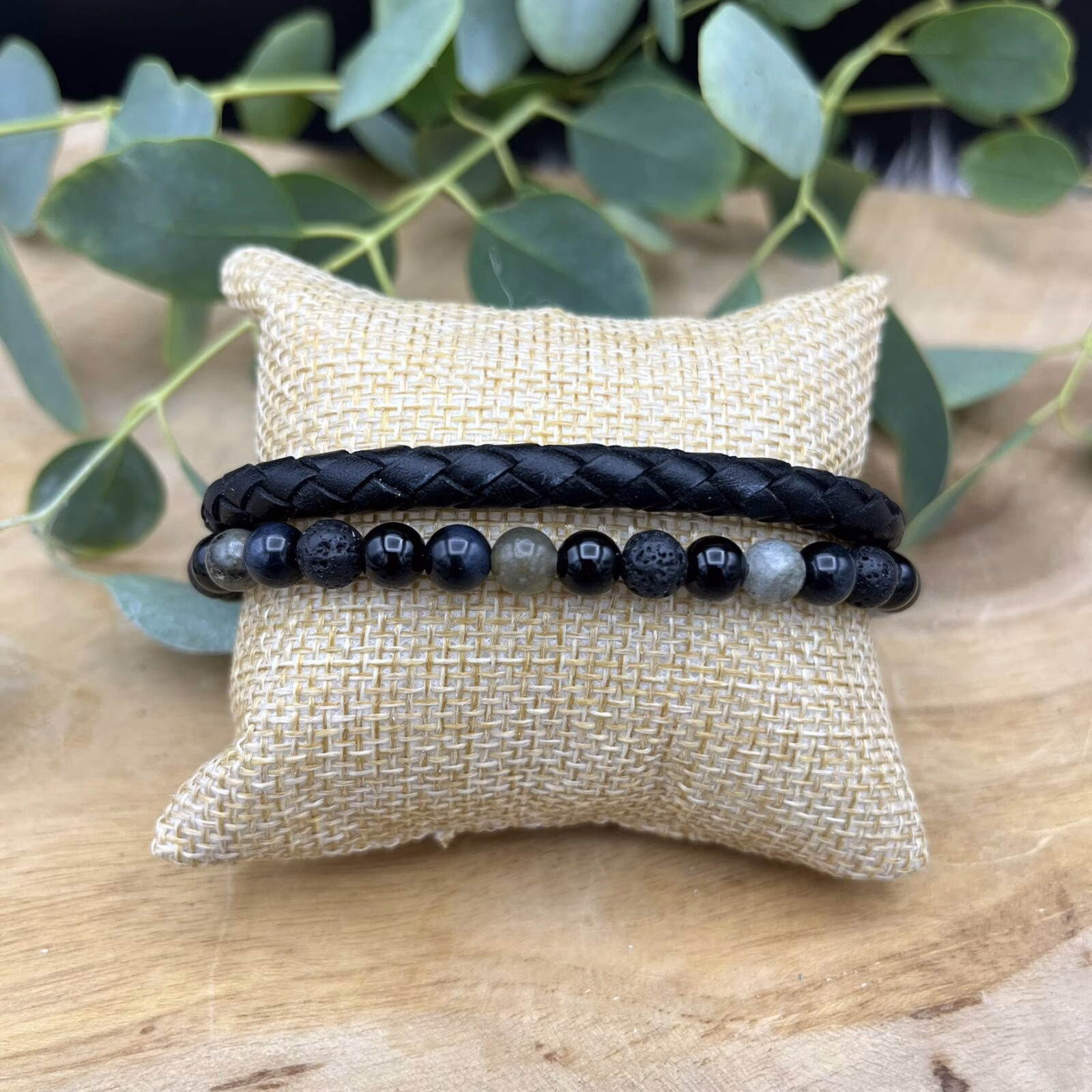 Dark Moon armband met labradoriet onyx valkenoog en lava, Stoere leren armband met edelsteen kralen 21,5–23 cm, Spirituele armband voor energie en helderheid, Herenarmband met labradoriet en lavasteen kralen, Mystieke armband die intuïtie en kracht versterkt