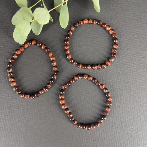 Rode tijgeroog armband 6 mm met edelsteen kralen, Spirituele armband rode tijgeroog 6 mm voor kracht en balans, Rode tijgeroog kralen armband kopen 6 mm, Elastische edelsteen armband rode tijgeroog 6 mm, Rode tijgeroog armband 6 mm met ronde kralen