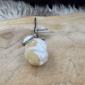 gele calciet roos zilverkleurig steeltje, edelsteen bloem geel calciet zonlicht, handgemaakte gele roos 15 cm, edelsteen cadeau gele calciet vrolijkheid, natuursteen roos zachtgeel kristal, zilverkleurige steel gele bloem